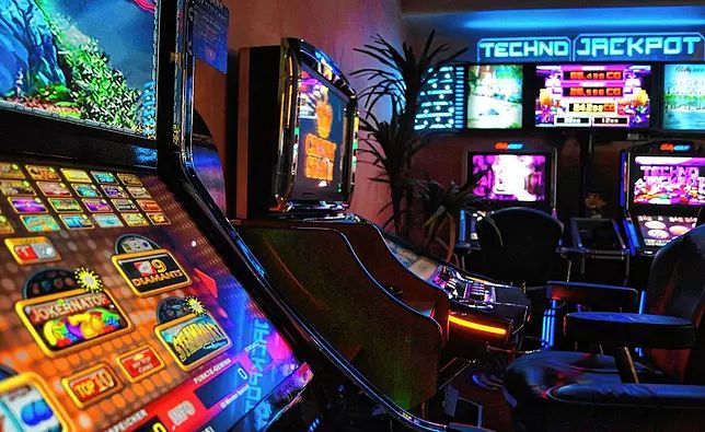 پاکستان میں S9PKR کا آن لائن کیسینو سیکشن کھولیں۔